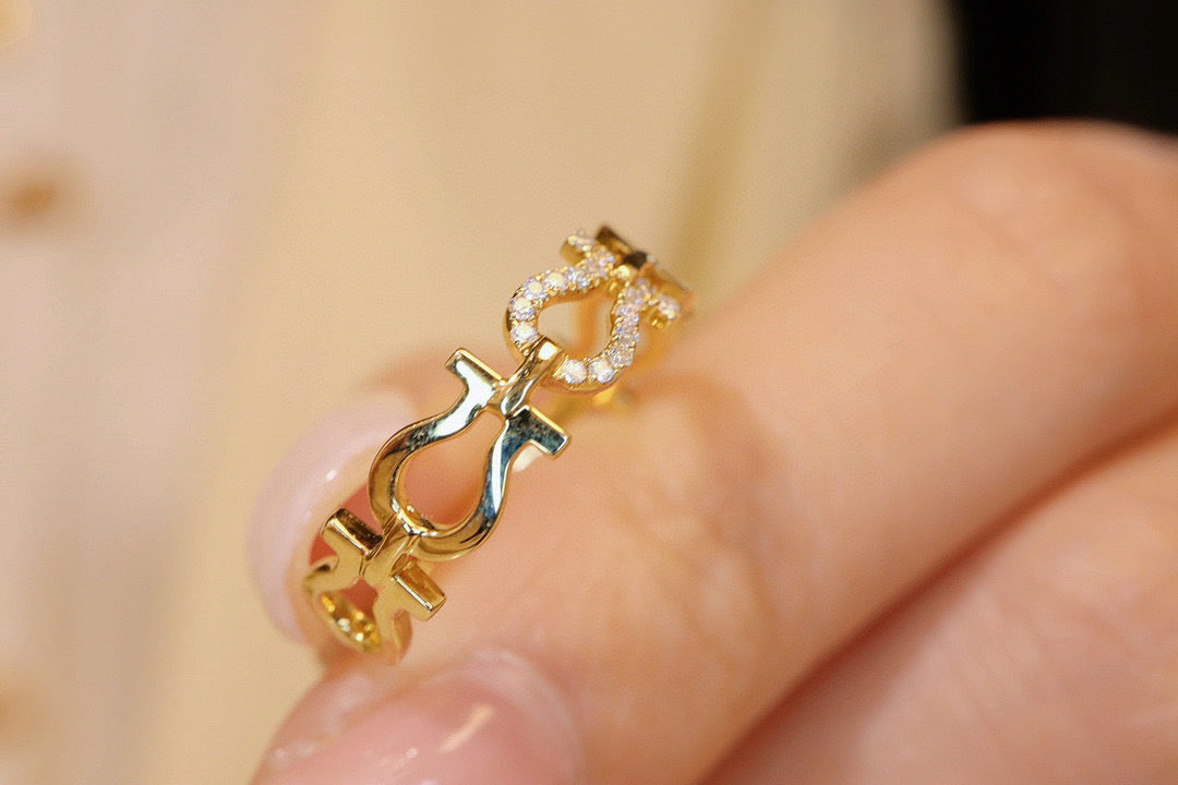 18K Solid Gold Diamond Horseshoe Ring
